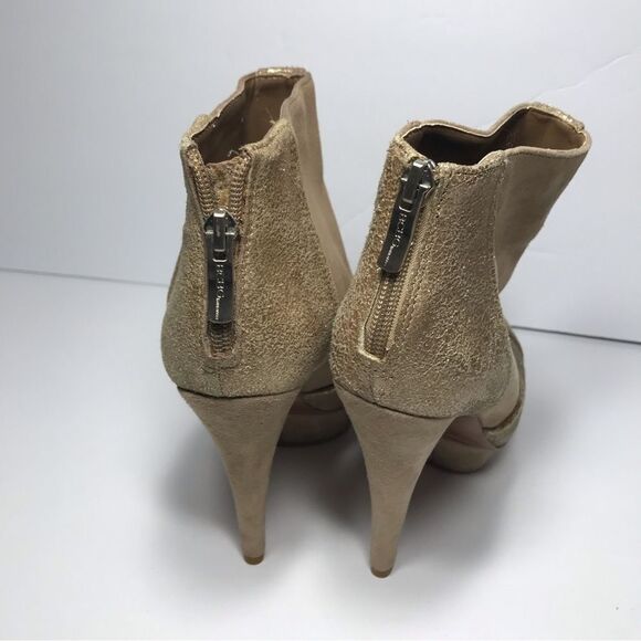 BCBGeneration Chaz Safari Ankle Booties size 6.5 - Picture 5 of 8